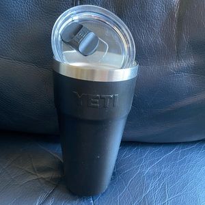 Yeti 26 oz stackable cup